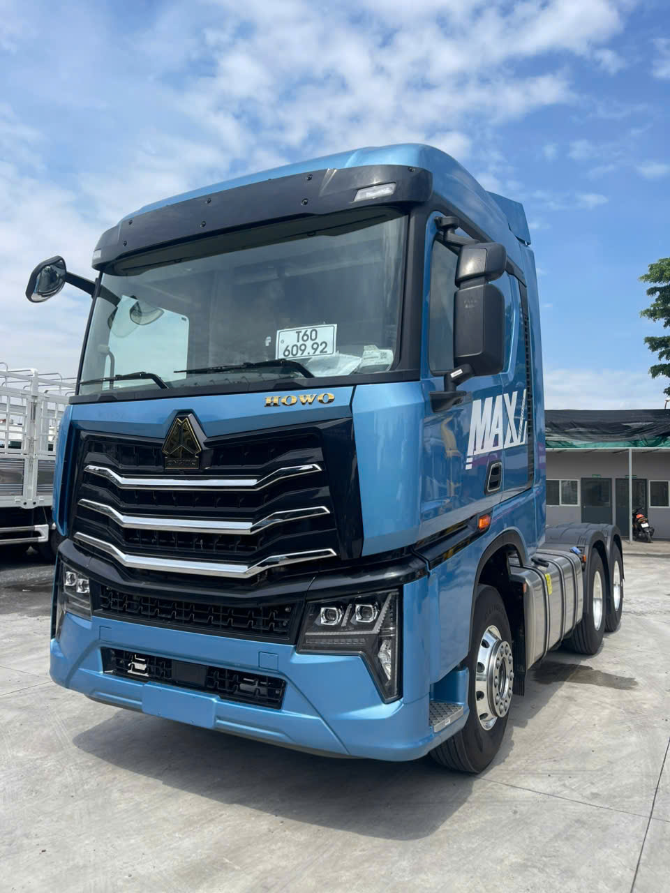 Xe đầu kéo Howo max 460HP